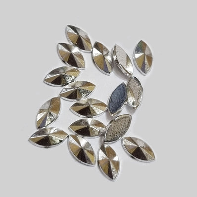 500 PCS BOAT SHAPE ACRYLIC RHINESTONES FLAT CLEAR WHITE Silver COLOR APPROX SIZE 6X9MM