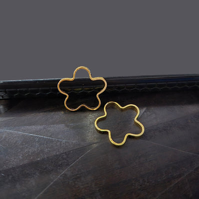 20 PIECES PACK  GOLD POLISHED' 18 MM APPROX SIZE