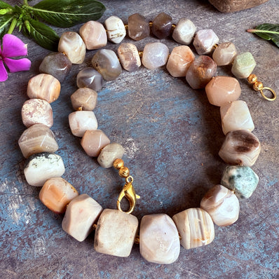 MIIB EXCLUSIVE ! Ethically Sourced Gemstone Necklace Sold By Per Piece Pack