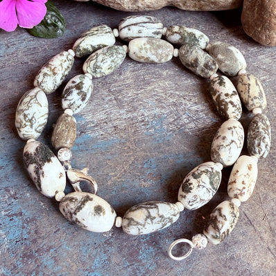 MIIB EXCLUSIVE ! Ethically Sourced Gemstone Necklace Sold By Per Piece Pack