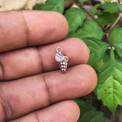 1 PIECE PACK' APPROX 12x5 MM SIZE 'SHELL STAINLESS STEEL ELEGANCE MINI CHARMS