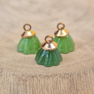 1 PIECE PACK'  10 MM APPROX SIZE' CZECH IMPORTED FLORAL GLASS CHARMS