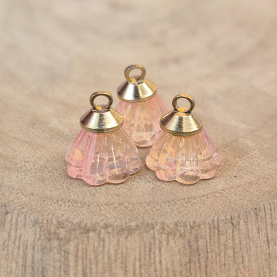 1 PIECE PACK' 10 MM APPROX SIZE' CZECH IMPORTED FLORAL GLASS CHARMS