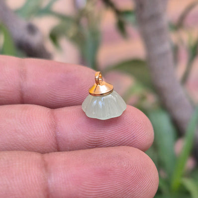 1 PIECE PACK' 10 MM APPROX SIZE' CZECH IMPORTED FLORAL GLASS CHARMS