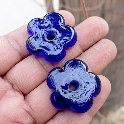 10 PIECES PACK' 30 MM APPROX DAISY GLASS BEADS