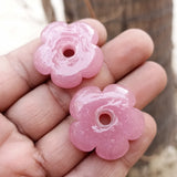 10 PIECES PACK' 30 MM APPROX DAISY GLASS BEADS