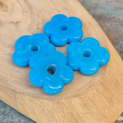 10 PIECES PACK' 30 MM APPROX DAISY OPAQUE GLASS BEADS