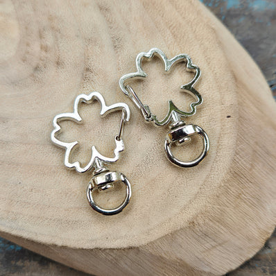 2 PIECES PACK' FLOWER SHAPED KOREAN IMPORTED CLASP SIZE APPROX 1.5-2 INCHES