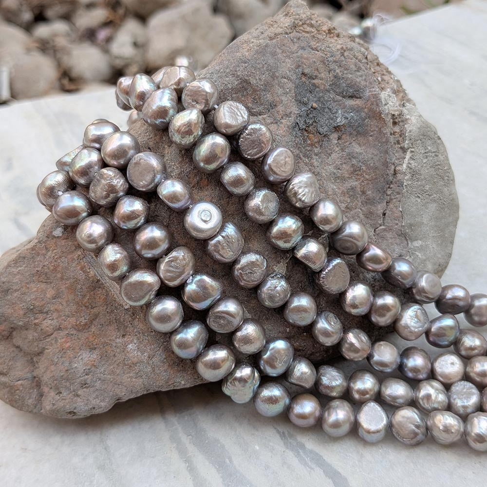 1 STRING PACK' BEAD COUNT' 52-54 PIECES' REAL FRESHWATER PEARL SIZE APPROX' 8-10 MM