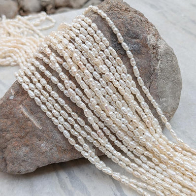 1 STRING PACK' BEAD COUNT' 75-80 PIECES' REAL RICE FRESHWATER PEARL SIZE APPROX' 3-6 MM