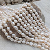 1 STRING PACK' BEAD COUNT' 37-38 PIECES' REAL FRESHWATER PEARL SIZE APPROX' 8-10 MM