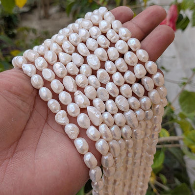 1 STRING PACK' BEAD COUNT' 37-38 PIECES' REAL FRESHWATER PEARL SIZE APPROX' 8-10 MM