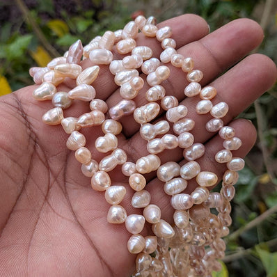 1 STRING PACK' BEAD COUNT' 70-72 PIECES' REAL FRESHWATER PEARL SIZE APPROX' 6-12 MM