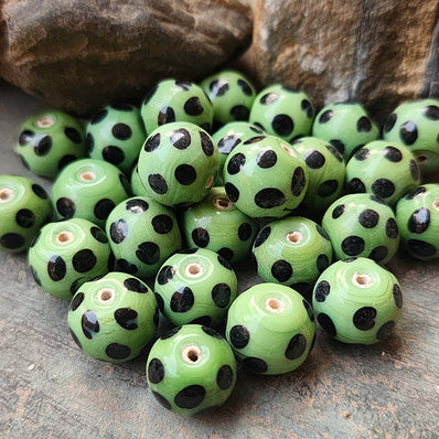 10 PIECES PACK' SIZE APPROX 10x12 MMHANDMADE POLKA DESIGN LAMPWORK BEADS