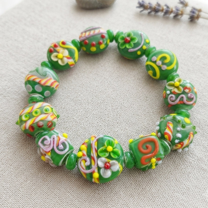 Handmade Indian Lampwork Glass Beads Set – Green Floral & Swirl Design (15-17 mm)
