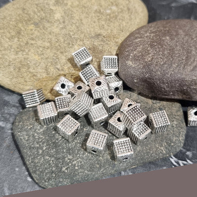 30pcs, Zinc alloy oxidized beads for jewelry making, 7mm, Cube, Shape, Silver, Plated