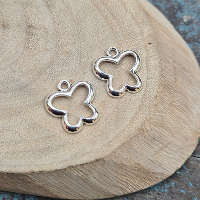 10 PIECES PACK' 16x17 MM APPROX SIZE MINIMILISTIC TRENDING BUTTERFLY CHARMS