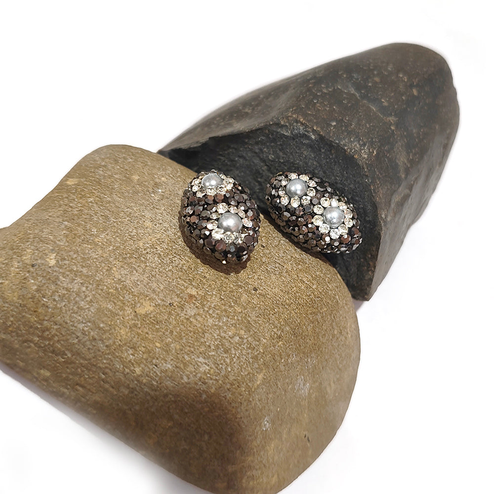 2pcs pkg. Black Oval with pearl inlay Pave Beads in Size about 22x15mm