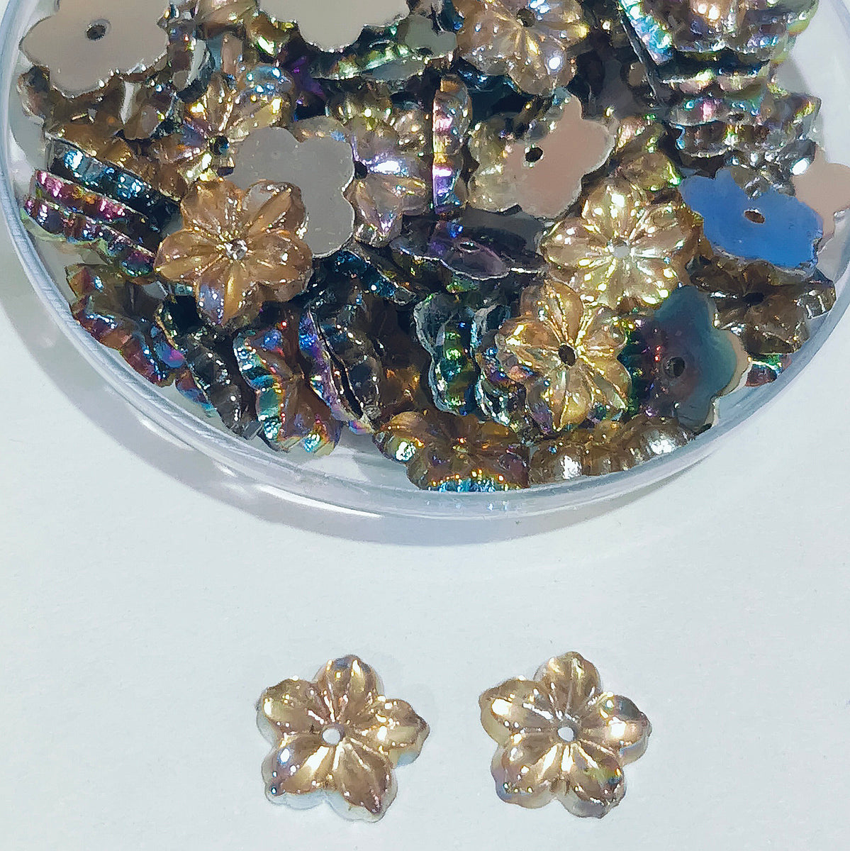 Pack of 50 grams, Acrylic Rhinestone Flower Shape Sew-On – 9mm e Faceted Crystal Look