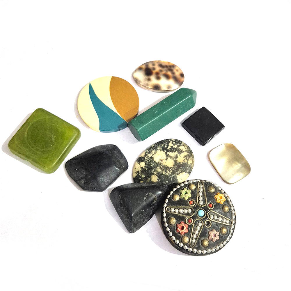 30pcs large without hole Cabachone mix assortment