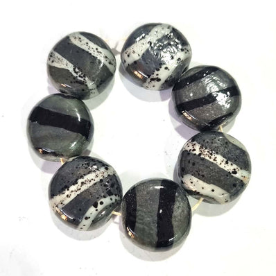 HANDMADE LAMPWORKED BEAD SET SOLD PER SET, SIZE ABOUT 22MM LENGTH 14~ 18 CENTIMETER