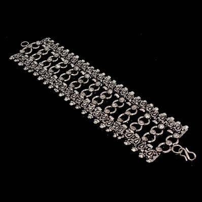High Quality of Metal Base Silver Plated Oxidised Fashion Bracelets' 7 Inch' Random pieces will be given out of available Stock
