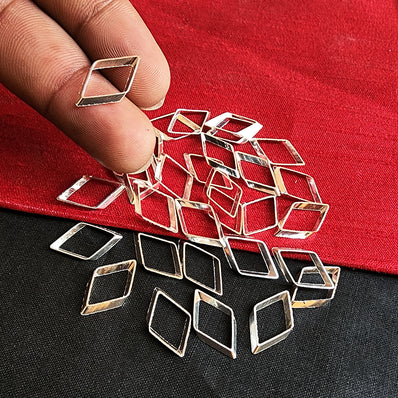 ANTI TARNISH' SUPER QUALITY LINK RHOMBUS SHAPED LINK CONNECTORS 19x10 MM SOLD BY 20 PIECES PACK