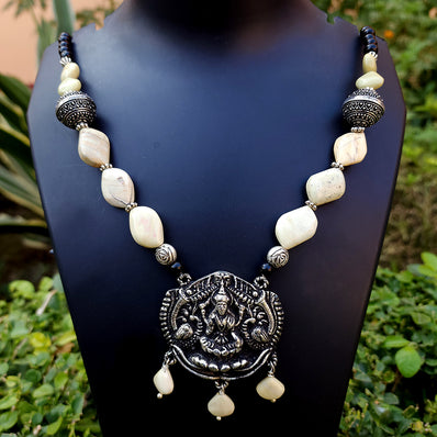 SINGLE LINE NECKLACE MIX OF GREEN AVENTURINE AND BLACK ONYX EXCLUSIVELY AVAILABLE AT MIIB SOLD BY PER PIECE PACK