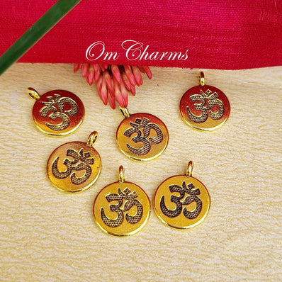 8 Pcs Om Charms Om Charms, Yoga Charms Energy Charms Indian Buddha Chakra Pendants for Bracelets Jewelry Making