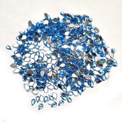 500 PCS PACK DROP ACRYLIC CRYSTAL RHINESTONES IMITAION GEMS FOR COSTUME MAKING, FLAT BACK USED IN JEWELLERY ,HOBBY WORK ,NAIL ART ,CRAFT WORK ETC in Size about  4x6 Milimeter