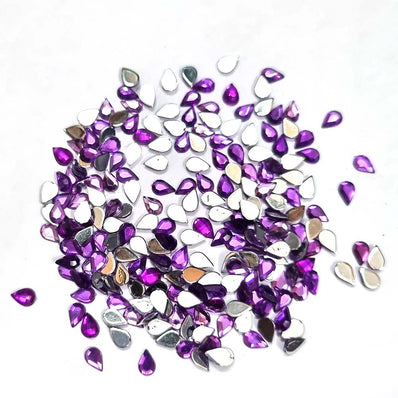 500 PCS PACK DROP ACRYLIC CRYSTAL RHINESTONES IMITAION GEMS FOR COSTUME MAKING, FLAT BACK USED IN JEWELLERY ,HOBBY WORK ,NAIL ART ,CRAFT WORK ETC in Size about  4x6 Milimeter