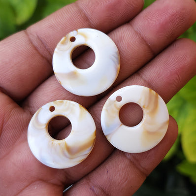 10 PIECES PACK' 24 MM' ROUND ACRYLIC BEADS CHARMS USED IN DIY JEWELLERY MAKING