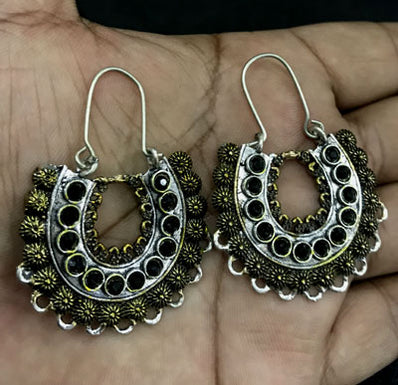 Afghan Earrings Sold by per pair pack
(Antique Look)
Note: No return Or Exchange in this Product