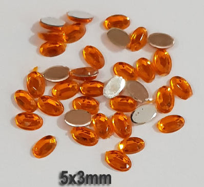 500 Pcs Oval Shape Acrylic Stone, size mentioned on image