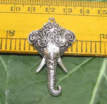 Beautiful gold plated temple Pendant Sold By Per Piece, Size Scale