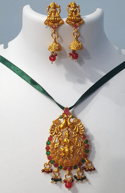 High Quality Premium Matt Finish Gold Pendant  Sold by Per Set