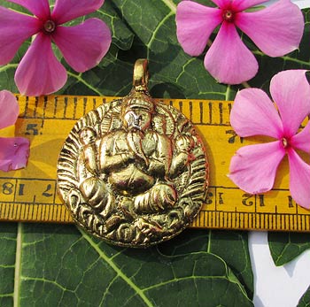 Beautiful silver And gold temple pendant Size Scale