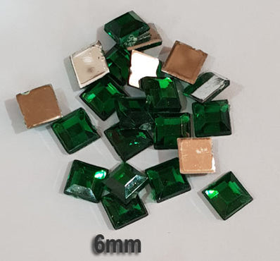 500 PCS Acrylic Craft Gems Kundan Stone Used in Nail Art, Clothing, Jewelry adornment, Crafts  etc. Not adhesive Flat Back can use glue to finish your project