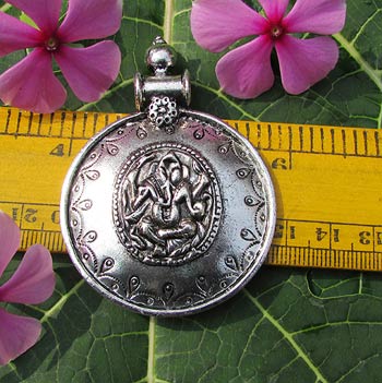 Beautiful silver And gold temple pendant Size Scale