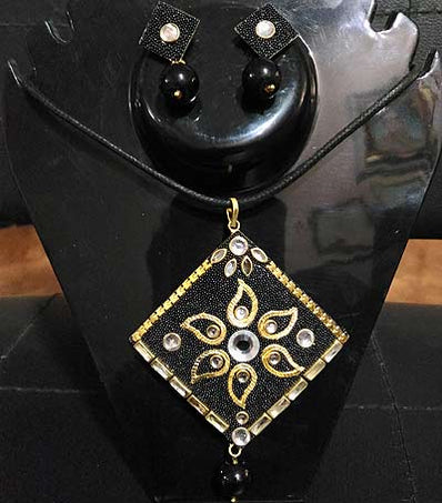 Pachi Work Fashion Pendants Set , Sold by per Set